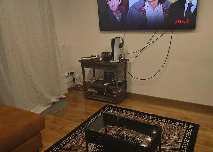Excelente De Lujo * كالافيل